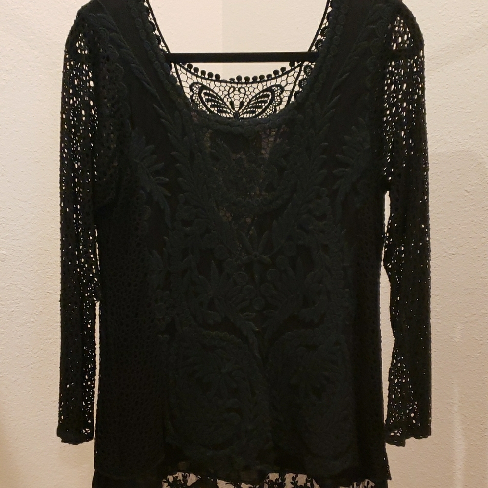 Elegant Black Long Sleeve Lace Tunic Blouse
